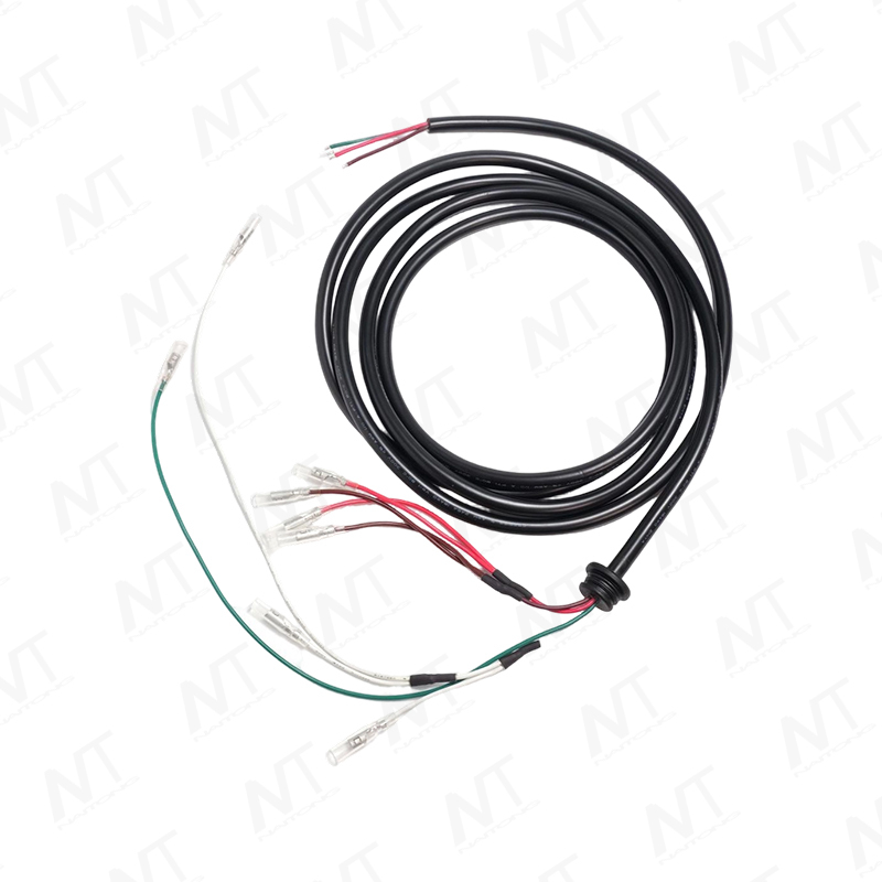 Multi-Core Sheathed Wire to Insulated Spade Terminal Wire Harness