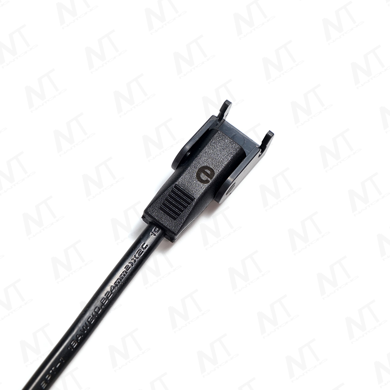 01-Type Male to 1-to-2 01-Type Female DC Power Distribution Wire Harness